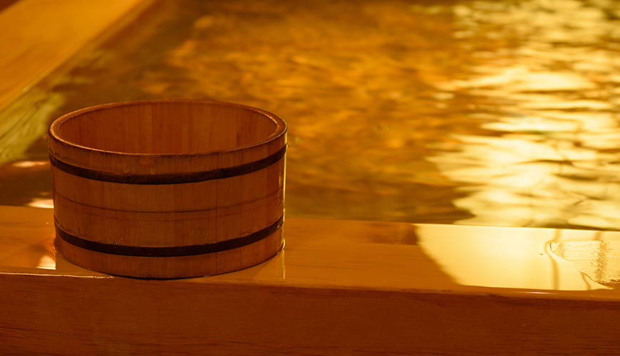 檜木浴池